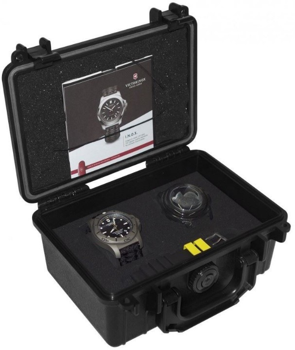 Obrázek Victorinox I.N.O.X. Professional Diver Titanium
