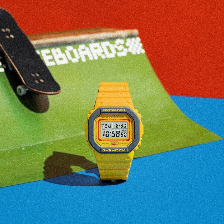 Obrázek Casio G-Shock 90's Sporty Colour Series