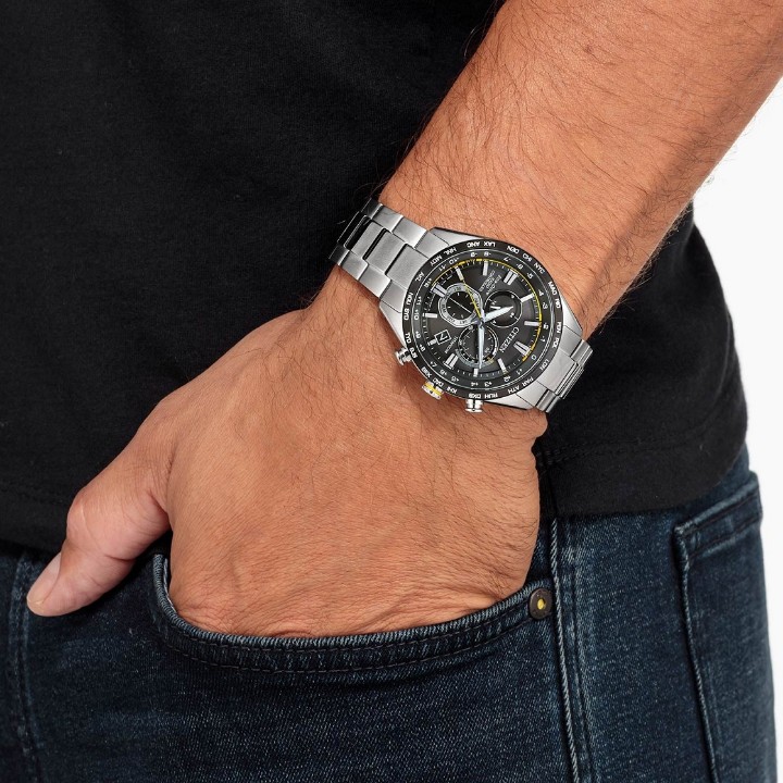 Obrázek Citizen Eco Drive Radio Controlled Super Titanium