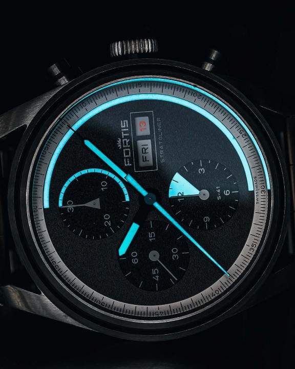 Obrázek Fortis Stratoliner S-41 Cosmic Gray