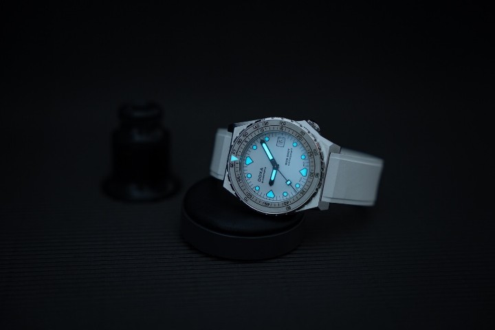 Obrázek Doxa SUB 600T Whitepearl