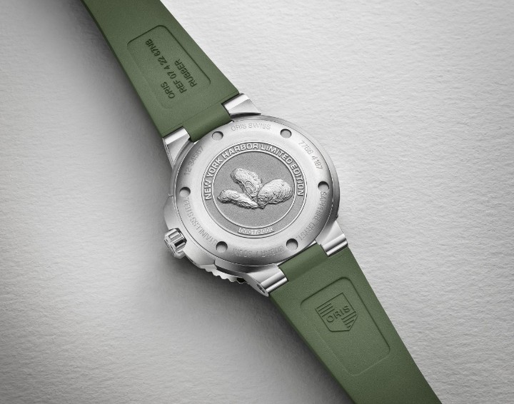 Obrázek Oris Aquis Date New York Harbor Limited Edition