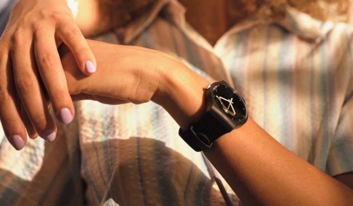 Obrázek Swatch Think Time Black