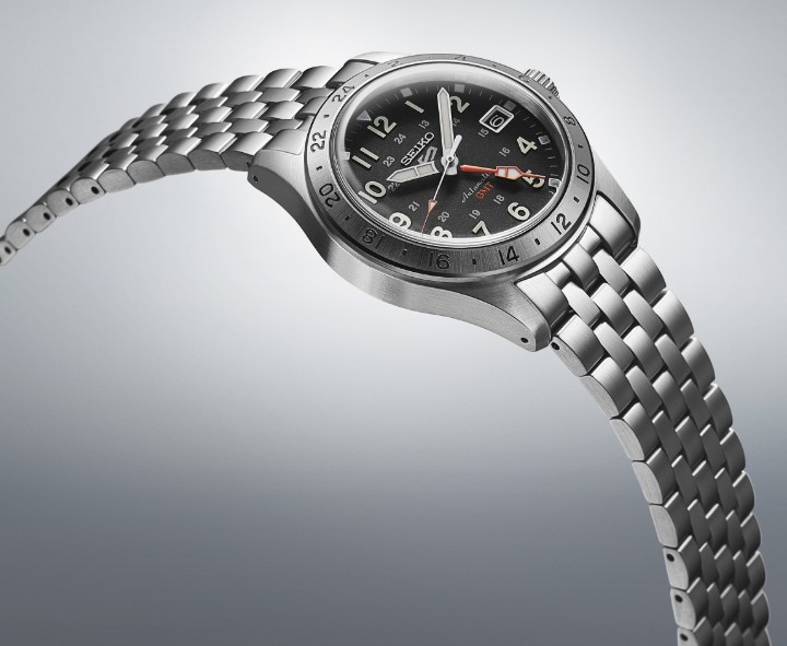 Obrázek Seiko 5 Sports Field ‘Deploy’ GMT