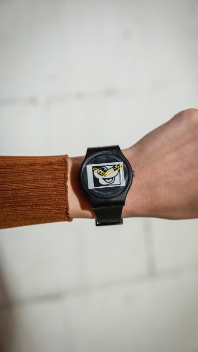 Obrázek Swatch Mickey Blanc Sur Noir