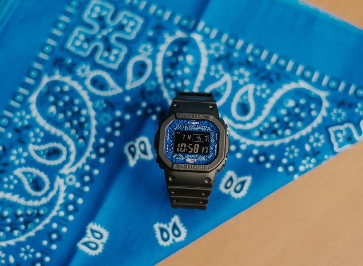Obrázek Casio G-Shock Bluetooth Paisley Blue Series