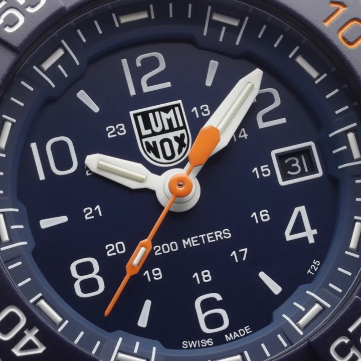 Obrázek Luminox Navy SEAL Foundation 3250 Back to the Blue Series