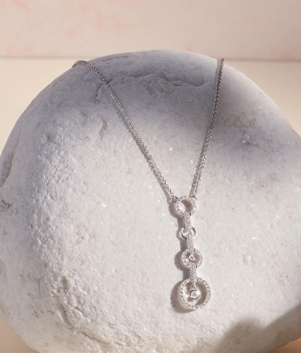 Obrázek Náhrdelník LOEE Charm z bílého zlata s diamanty