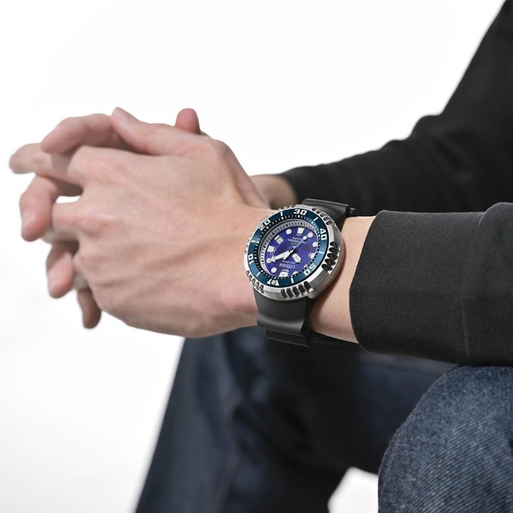 Obrázek Citizen Promaster Professional Diver Solar Unite With Blue Limited Edition