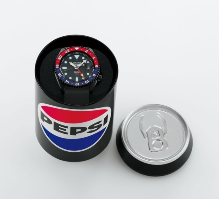 Obrázek Seiko 5 Sports SKX Series x Pepsi® Limited Edition