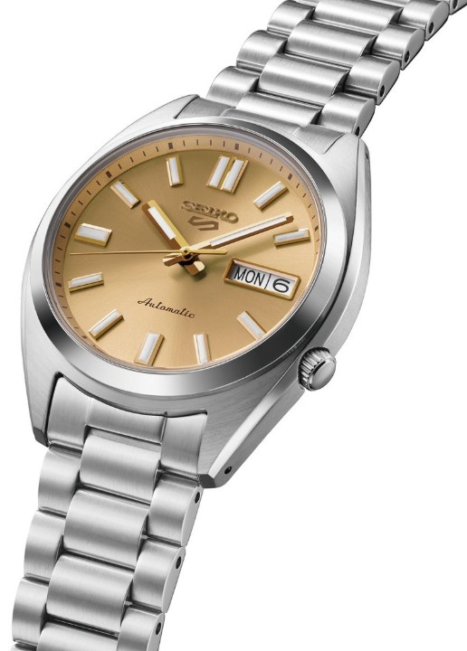 Obrázek Seiko 5 Sports SNXS ‘Gold Cufflinks’
