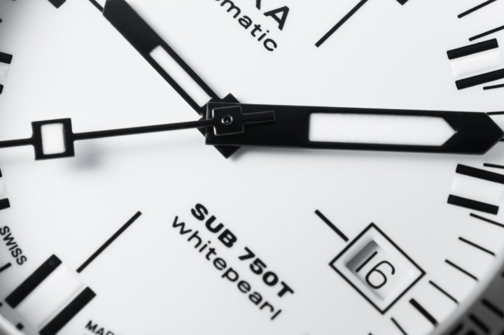 Obrázek Doxa SUB 750T Whitepearl