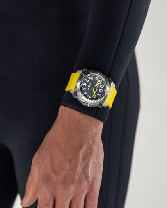 Obrázek Hamilton Khaki Navy BeLOWZERO Auto Titanium