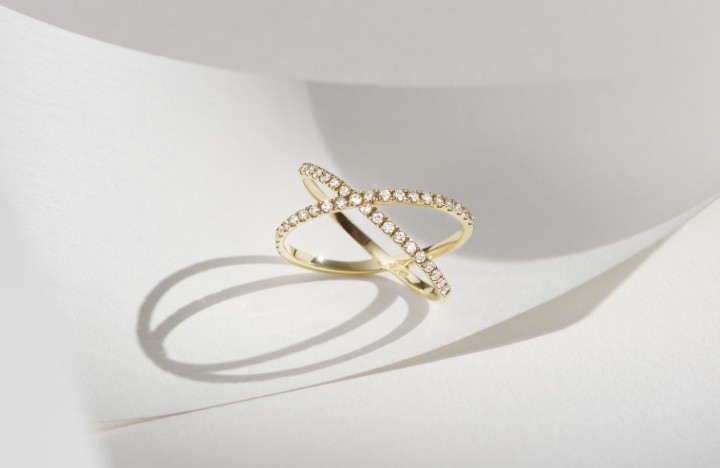 Obrázek Prsten LOEE Pure ze žlutého zlata s diamanty