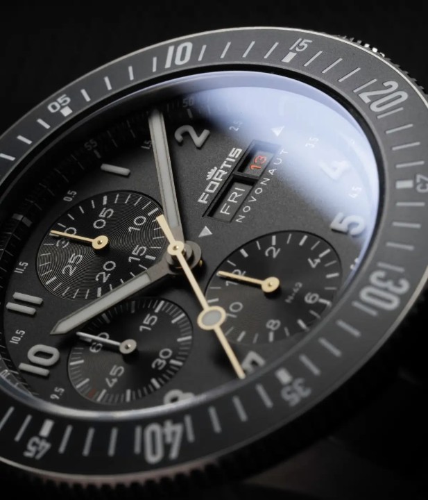 Obrázek Fortis Novonaut N-42 Titanium Legacy