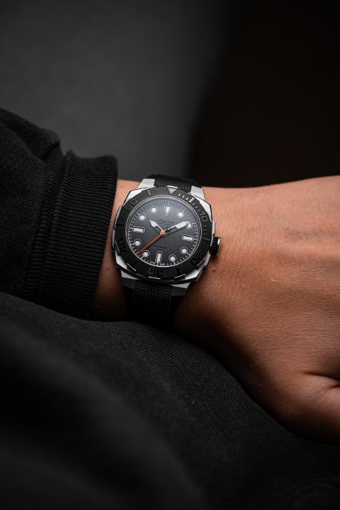 Obrázek Alpina × TRTS Seastrong Diver Extreme Automatic Limited Edition