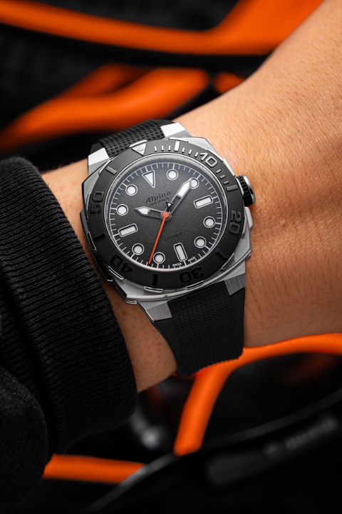 Obrázek Alpina × TRTS Seastrong Diver Extreme Automatic Limited Edition