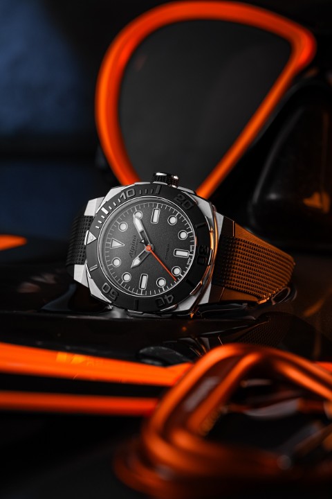 Obrázek Alpina × TRTS Seastrong Diver Extreme Automatic Limited Edition