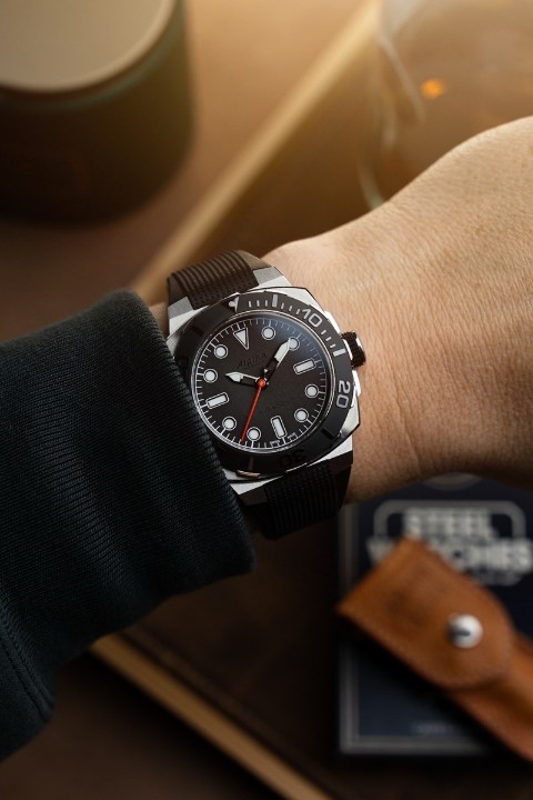 Obrázek Alpina × TRTS Seastrong Diver Extreme Automatic Limited Edition