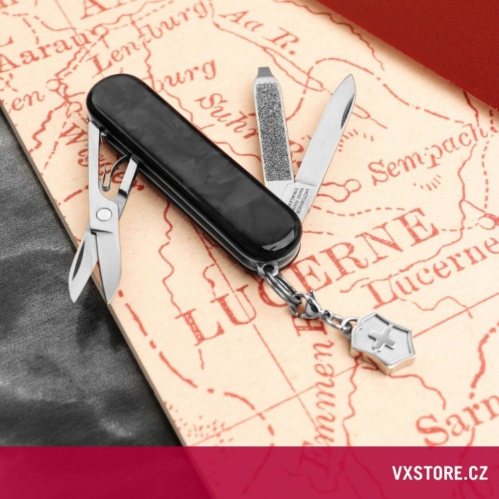 Obrázek Kapesní nůž Victorinox Classic SD Brilliant Carbon