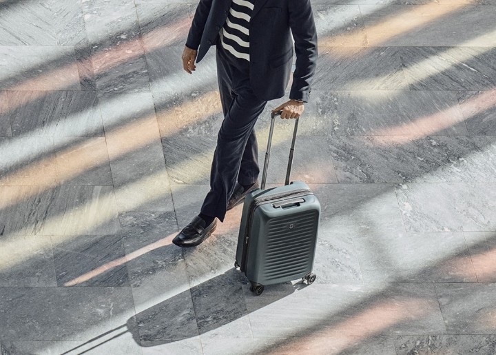 Obrázek Kabinový kufr Victorinox Airox Advanced Frequent Flyer Storm Expandable