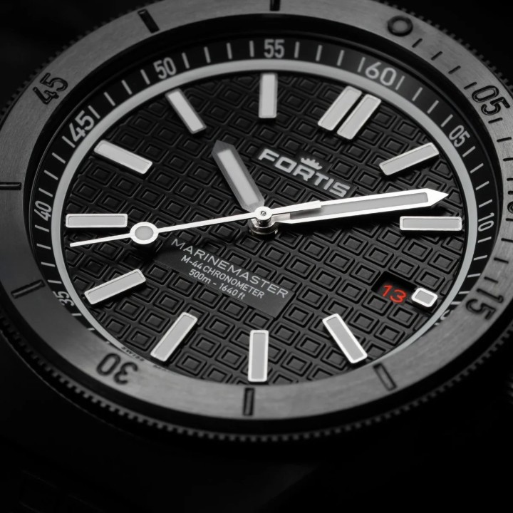 Obrázek Fortis Marinemaster M-44 DLC Gravity Black