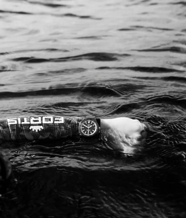 Obrázek Fortis Marinemaster M-44 DLC Gravity Black
