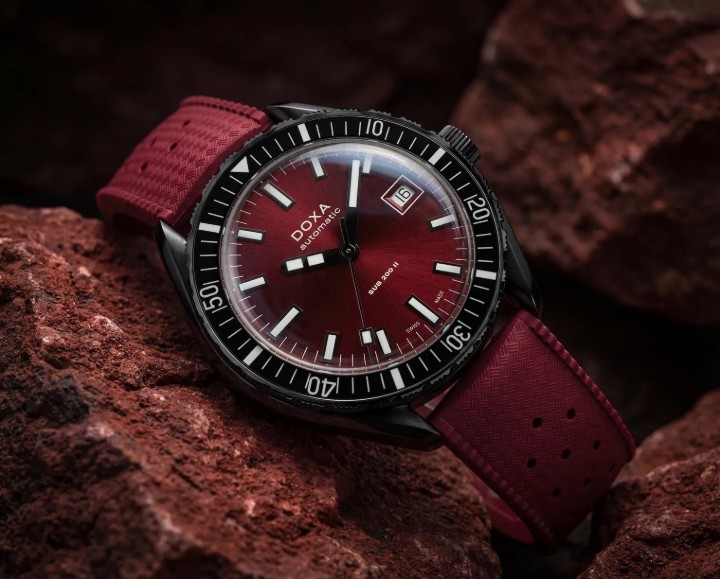 Obrázek Doxa SUB 200 II Red Coral