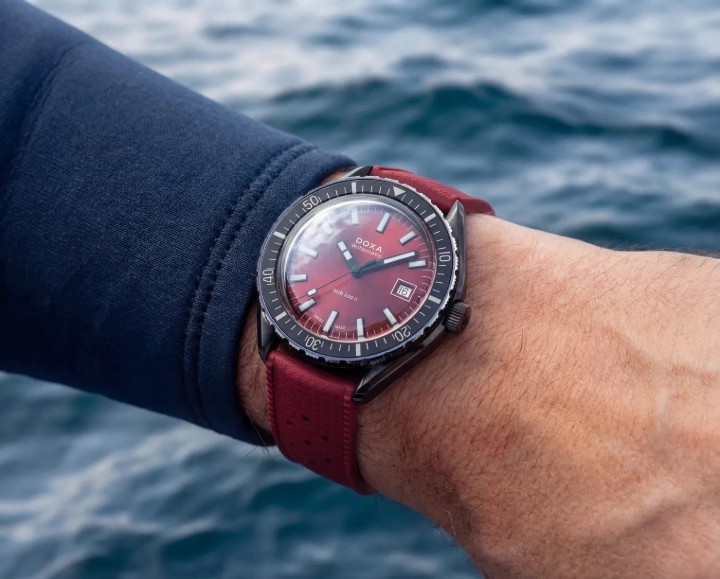 Obrázek Doxa SUB 200 II Red Coral