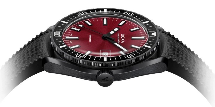 Obrázek Doxa SUB 200 II Red Coral