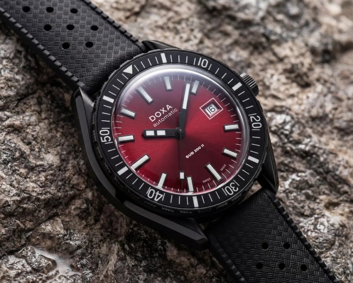 Obrázek Doxa SUB 200 II Red Coral