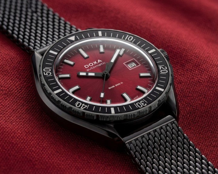 Obrázek Doxa SUB 200 II Red Coral