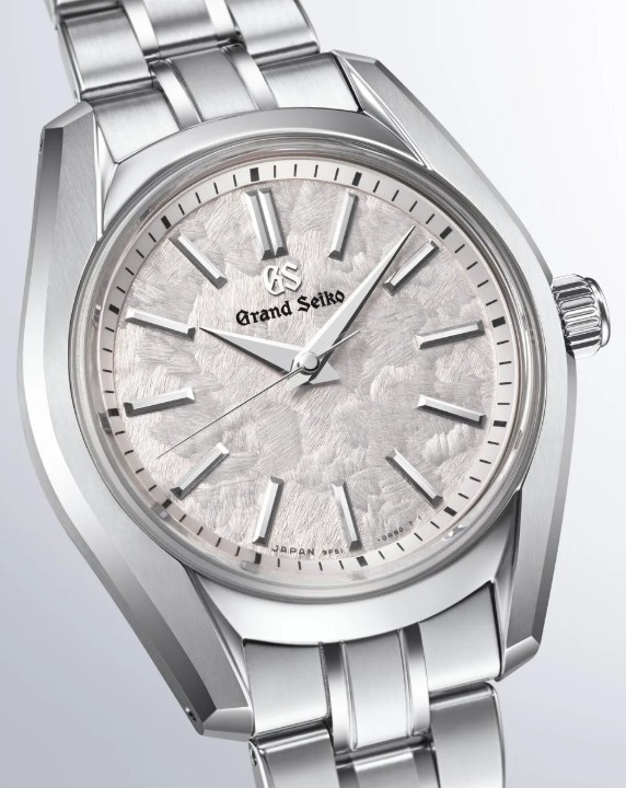 Obrázek Grand Seiko Heritage Annual Accuracy Quartz “Hana-Ikada”