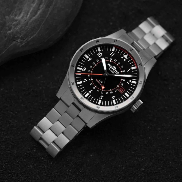 Obrázek Fortis Flieger F-43 Triple GMT