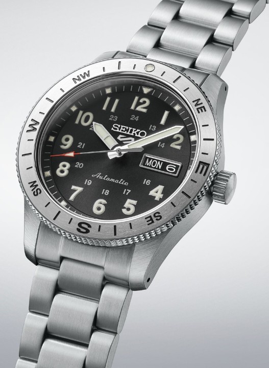 Obrázek Seiko 5 Sports Field Style