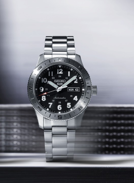 Obrázek Seiko 5 Sports Field Style