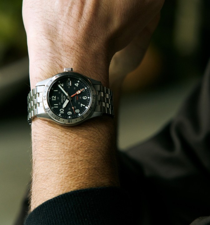 Obrázek Seiko 5 Sports Field Style