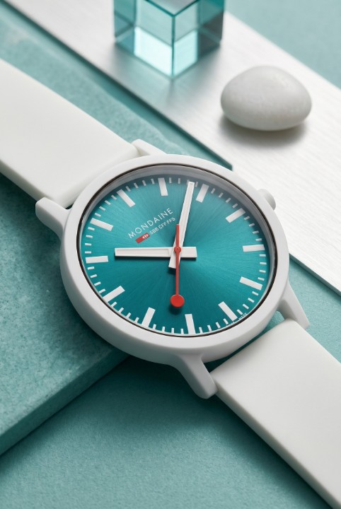 Obrázek Mondaine Essence Transformative Teal Limited Edition