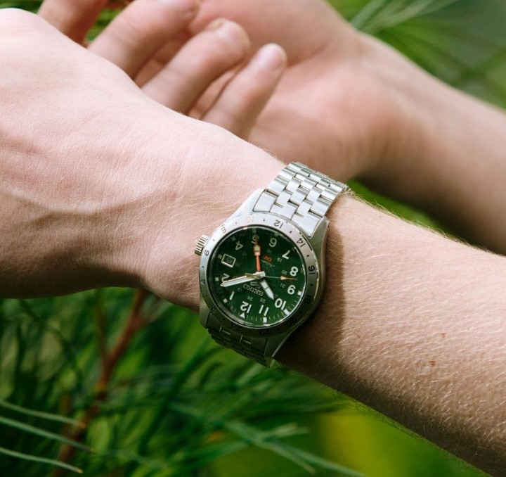 Obrázek Seiko 5 Sports Field GMT