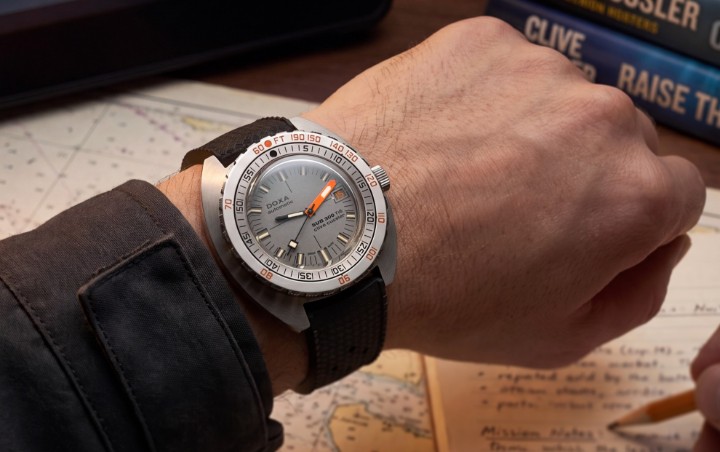 Obrázek Doxa SUB 300 Ti5 Clive Cussler Limited Edition