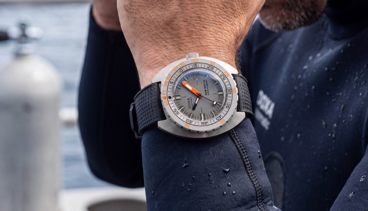 Obrázek Doxa SUB 300 Ti5 Clive Cussler Limited Edition